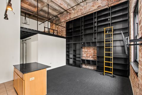 Tiny photo for 20 N STATE Street #1014, Chicago, IL 60602 (MLS # 12577184)