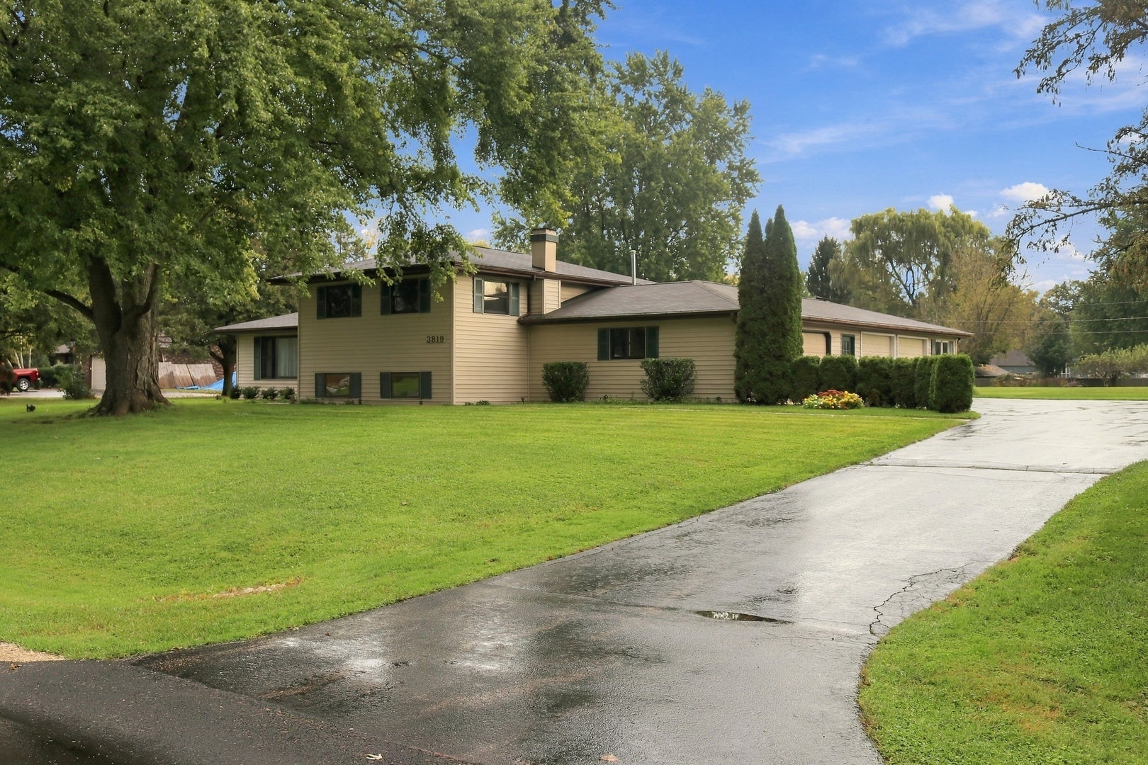 3819 W Mill Road