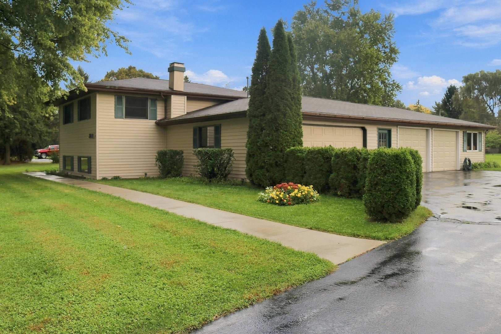 3819 W Mill Road