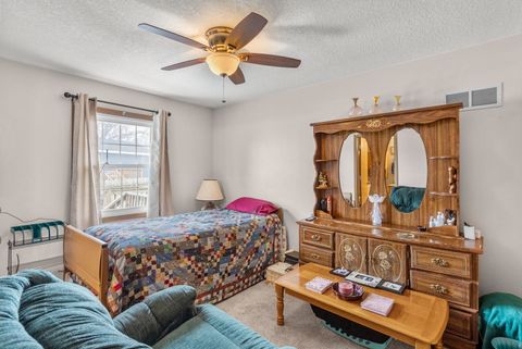 Tiny photo for 3305 Covington Drive, Davenport, IA 52806 (MLS # 12578635)