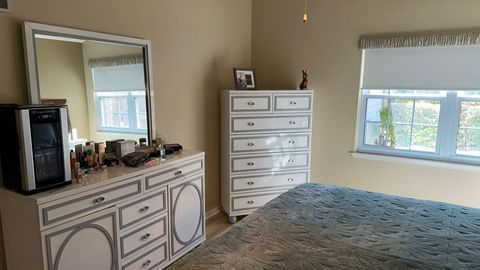 Tiny photo for 393 BENTLEY Place, Buffalo Grove, IL 60089 (MLS # 12492985)