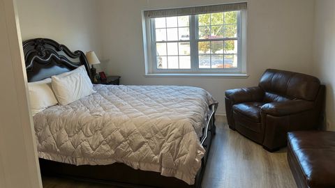 Tiny photo for 393 BENTLEY Place, Buffalo Grove, IL 60089 (MLS # 12492985)