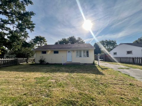 Photo of 1424 Mather Drive, Rantoul, IL 61866 (MLS # 12421716) Photo of 1424 Mather Drive, Rantoul, IL 61866 (MLS # 12421716)