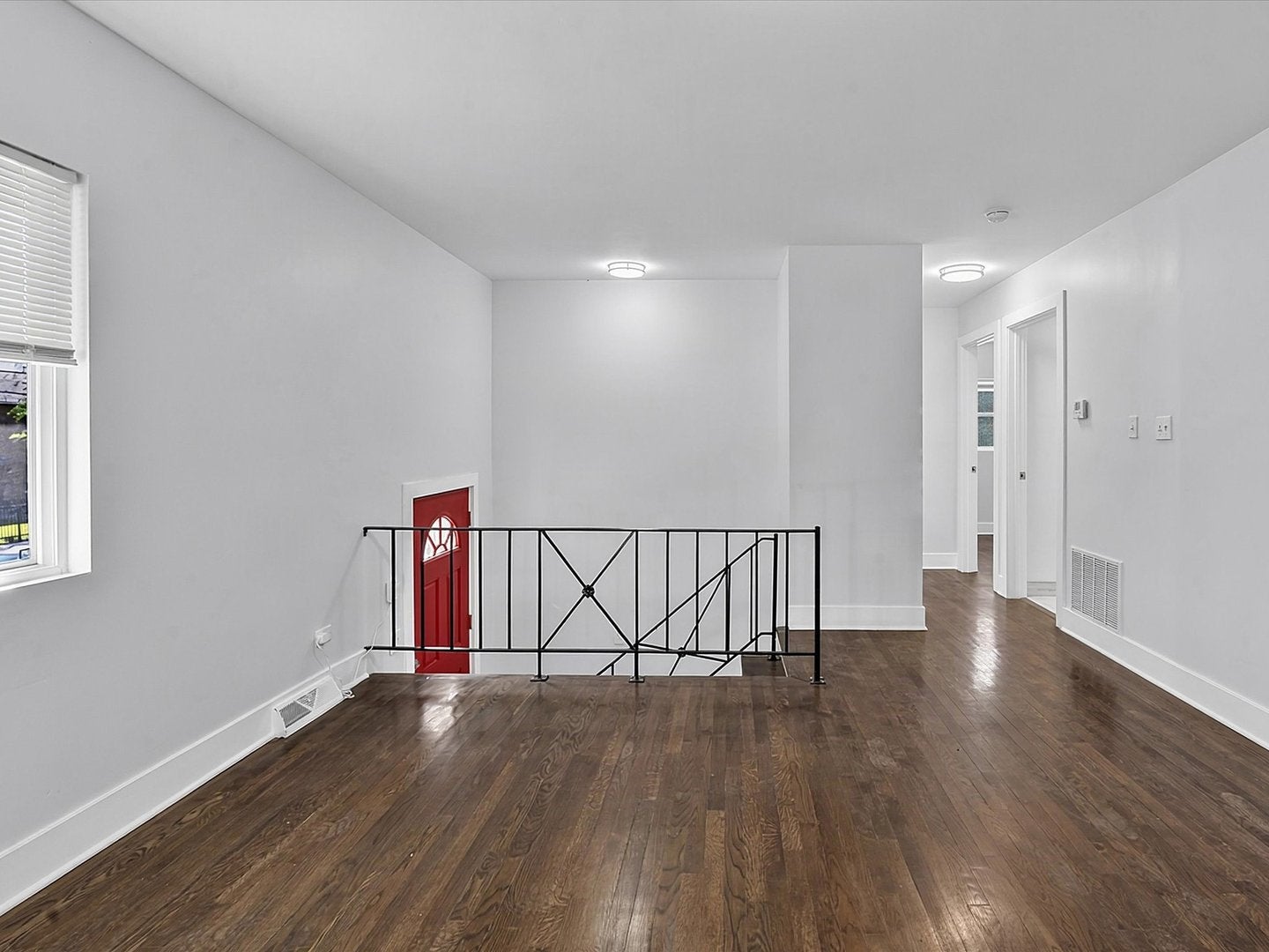 13110 S Saint Lawrence Avenue - Photo 4