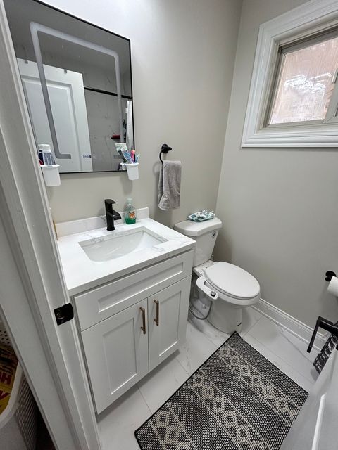 Tiny photo for 430 Oak Street, Des Plaines, IL 60016 (MLS # 12611277)