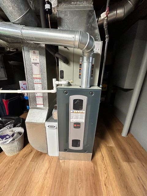 Tiny photo for 430 Oak Street, Des Plaines, IL 60016 (MLS # 12611277)