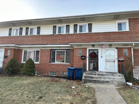 Photo of 430 Oak Street, Des Plaines, IL 60016 (MLS # 12611277)