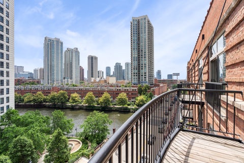 Tiny photo for Chicago, IL 60654 (MLS # 12740917)