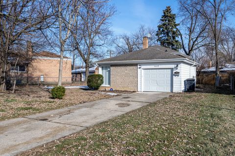 Tiny photo for 16039 Marion Drive, South Holland, IL 60473 (MLS # 12622023)