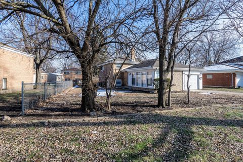 Tiny photo for 16039 Marion Drive, South Holland, IL 60473 (MLS # 12622023)