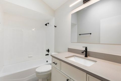 Tiny photo for 350 N Central Avenue, Wood Dale, IL 60191 (MLS # 12579162)