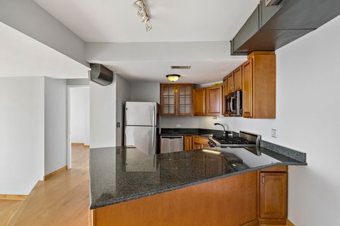 Tiny photo for 3200 N Lake Shore Drive #1010, Chicago, IL 60657 (MLS # 12587558)