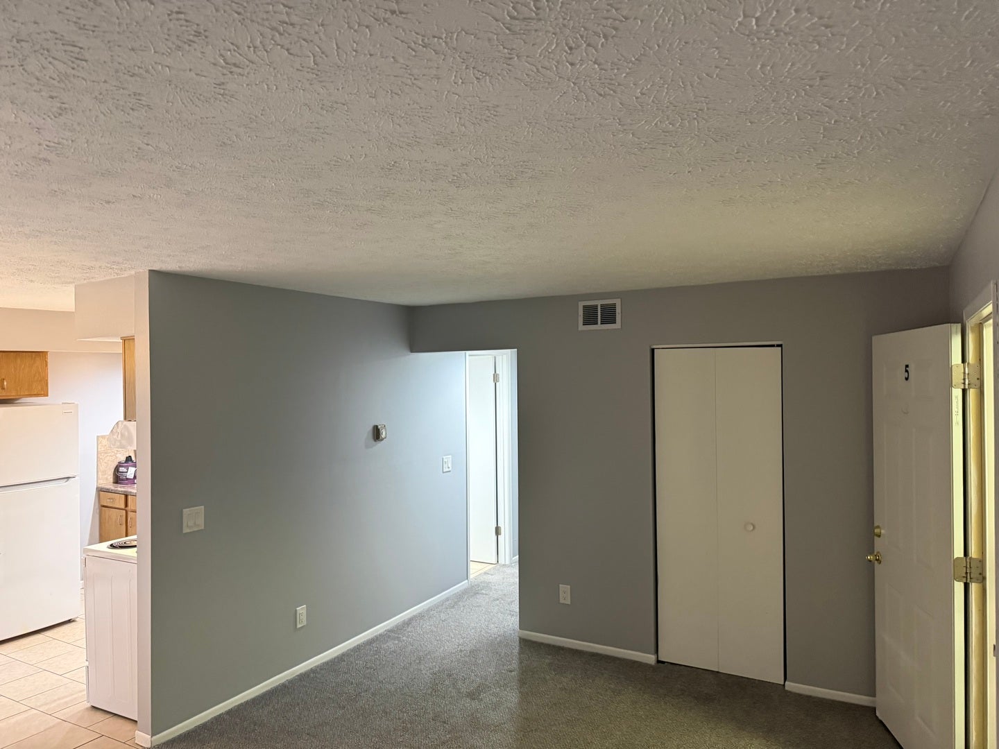 3405 Holiday Court 5