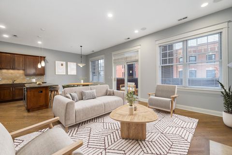 Tiny photo for 2905 N Halsted Street #201, Chicago, IL 60657 (MLS # 12525217)