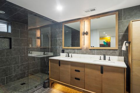 Tiny photo for 702 W Lonnquist Boulevard, Mount Prospect, IL 60056 (MLS # 12594493)