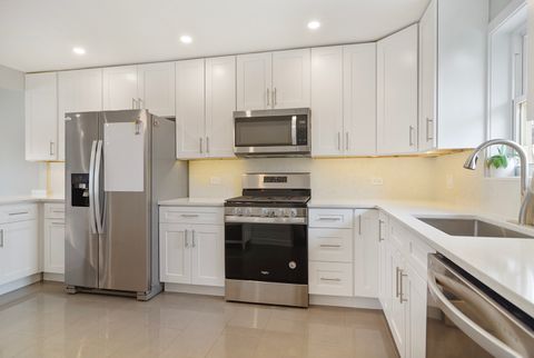 Tiny photo for 702 W Lonnquist Boulevard, Mount Prospect, IL 60056 (MLS # 12594493)