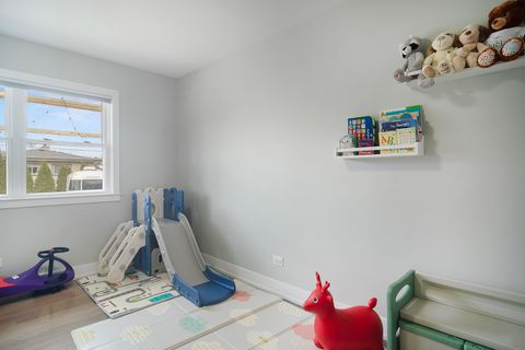 Tiny photo for 702 W Lonnquist Boulevard, Mount Prospect, IL 60056 (MLS # 12594493)