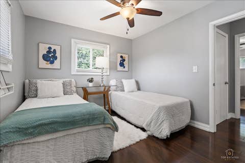 Tiny photo for 22 Forest Lane, Elk Grove Village, IL 60007 (MLS # 12699196)