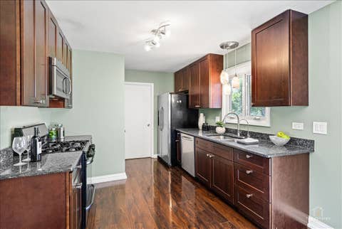 Tiny photo for 22 Forest Lane, Elk Grove Village, IL 60007 (MLS # 12699196)
