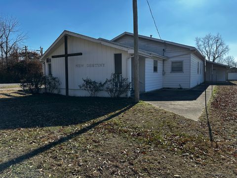 Tiny photo for 1502 S Pine Street, Centralia, IL 62801 (MLS # 12550633)