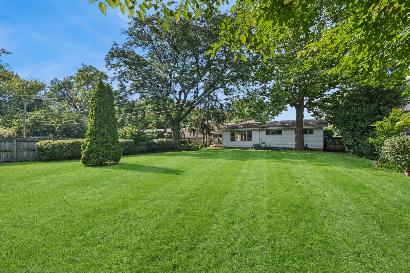 22w603 Arbor Lane