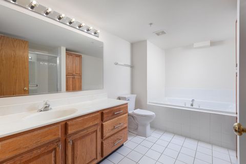 Tiny photo for 2020 Saint Regis Drive #509, Lombard, IL 60148 (MLS # 12479755)