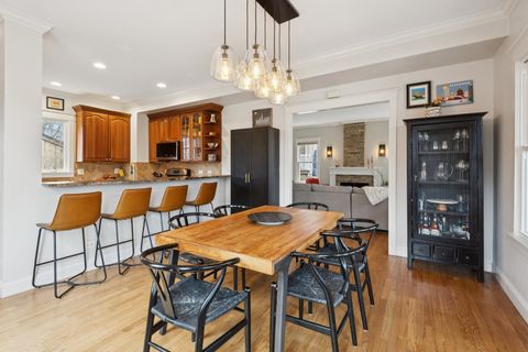 Tiny photo for 2434 Sherman Avenue, Evanston, IL 60201 (MLS # 12577312)