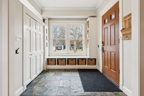 Tiny photo for 2434 Sherman Avenue, Evanston, IL 60201 (MLS # 12577312)