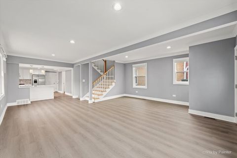 Tiny photo for 5252 N Mulligan Avenue, Chicago, IL 60630 (MLS # 12612167)