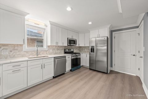 Tiny photo for 5252 N Mulligan Avenue, Chicago, IL 60630 (MLS # 12612167)