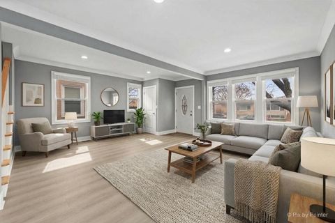 Tiny photo for 5252 N Mulligan Avenue, Chicago, IL 60630 (MLS # 12612167)