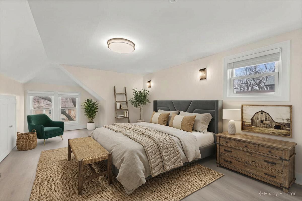 5252 N Mulligan Avenue