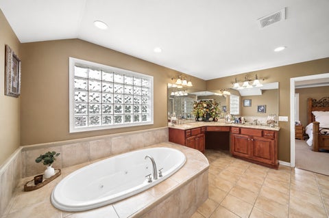 Tiny photo for 415 Ranch Road, Wheaton, IL 60187 (MLS # 12744113)