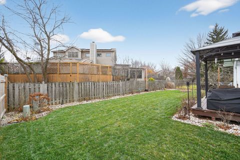 Tiny photo for 154 Abbeywood Circle, Streamwood, IL 60107 (MLS # 12524735)