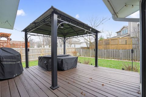 Tiny photo for 154 Abbeywood Circle, Streamwood, IL 60107 (MLS # 12524735)