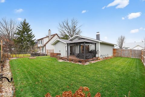 Tiny photo for 154 Abbeywood Circle, Streamwood, IL 60107 (MLS # 12524735)