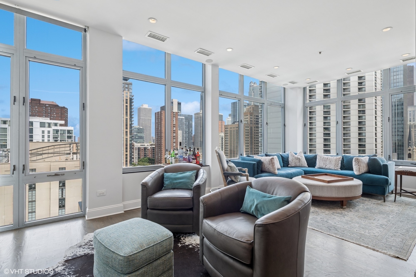 101 W Superior Street 1204P