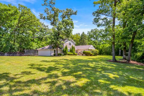 Tiny photo for 7900 W 127TH Street, Palos Park, IL 60464 (MLS # 12426422)