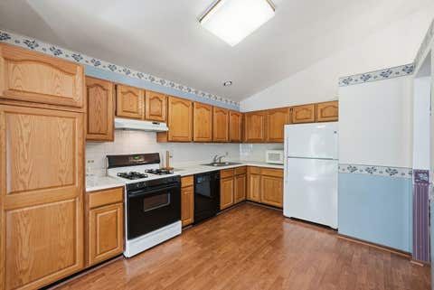 Tiny photo for 864 N Shady Oaks Drive #864, Elgin, IL 60120 (MLS # 12718684)