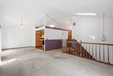 Tiny photo for 864 N Shady Oaks Drive #864, Elgin, IL 60120 (MLS # 12718684)