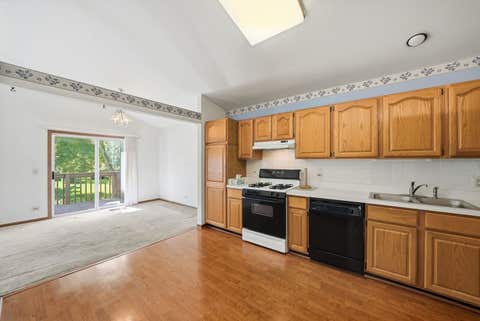 Tiny photo for 864 N Shady Oaks Drive #864, Elgin, IL 60120 (MLS # 12718684)