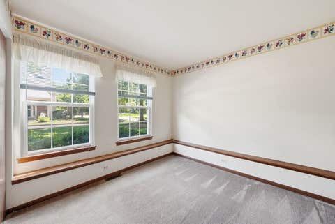 Tiny photo for 864 N Shady Oaks Drive #864, Elgin, IL 60120 (MLS # 12718684)