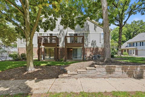 Tiny photo for 864 N Shady Oaks Drive #864, Elgin, IL 60120 (MLS # 12718684)