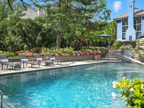 Tiny photo for 24 S WASHINGTON Circle, Hinsdale, IL 60521 (MLS # 12484350)