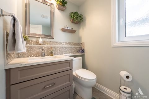 Tiny photo for 124 Sunrise Avenue, Willowbrook, IL 60527 (MLS # 12440001)