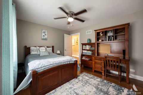 Tiny photo for 124 Sunrise Avenue, Willowbrook, IL 60527 (MLS # 12440001)