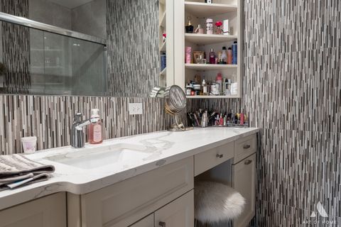 Tiny photo for 124 Sunrise Avenue, Willowbrook, IL 60527 (MLS # 12440001)