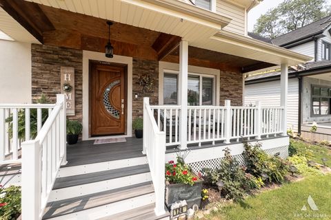 Tiny photo for 124 Sunrise Avenue, Willowbrook, IL 60527 (MLS # 12440001)