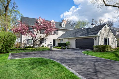 Photo of 921 Woodbine Lane, Northbrook, IL 60062 (MLS # 12622848)
