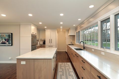Tiny photo for 921 Woodbine Lane, Northbrook, IL 60062 (MLS # 12622848)